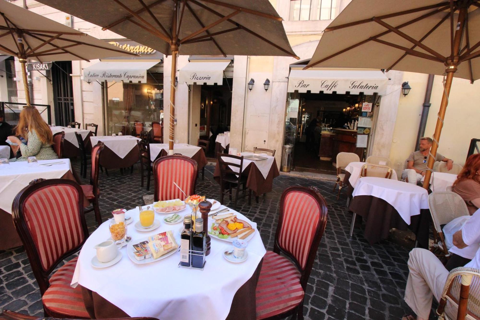 Agh - Capranica Hotel Rome Buitenkant foto