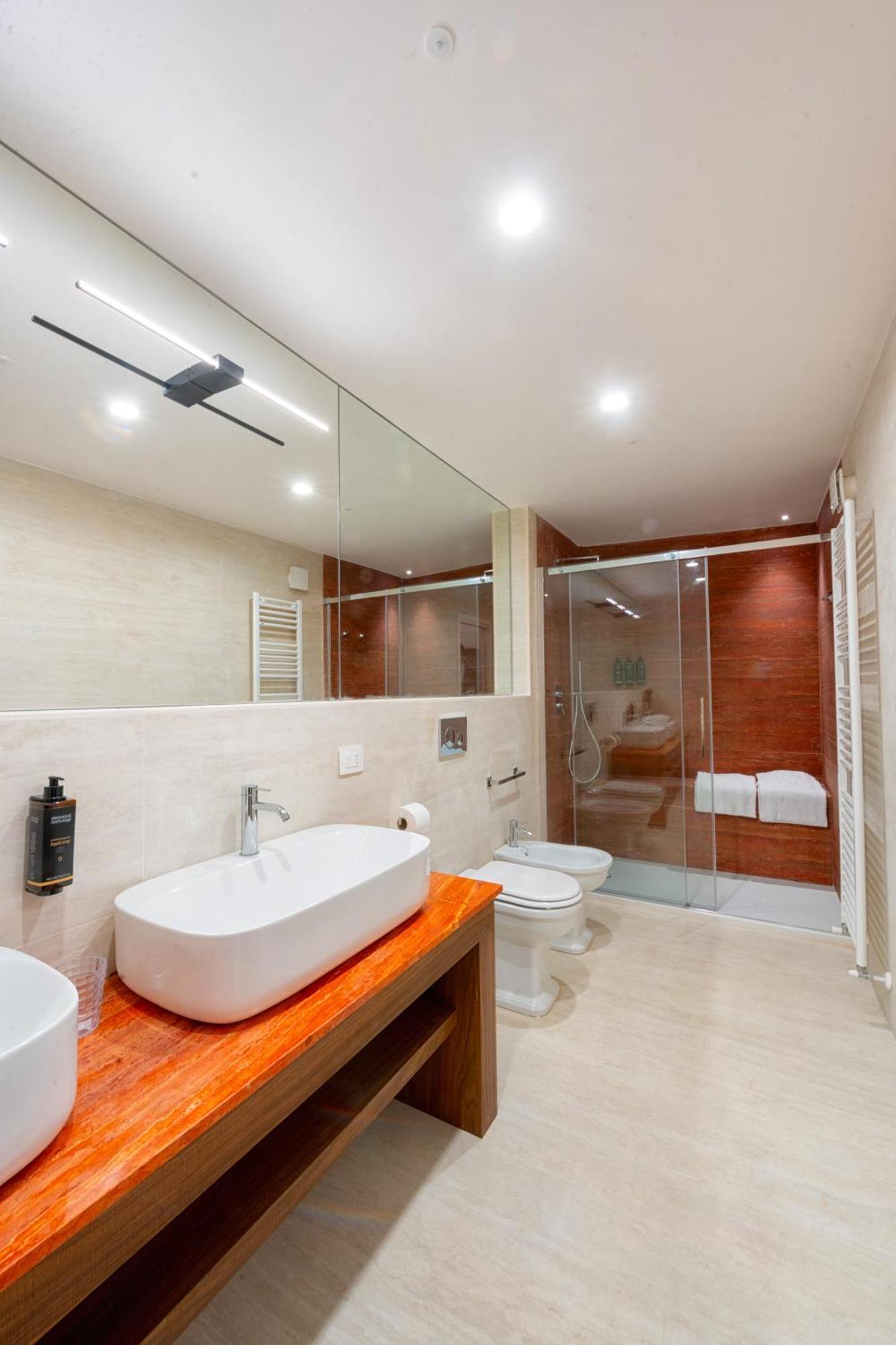 Agh - Capranica Hotel Rome Buitenkant foto