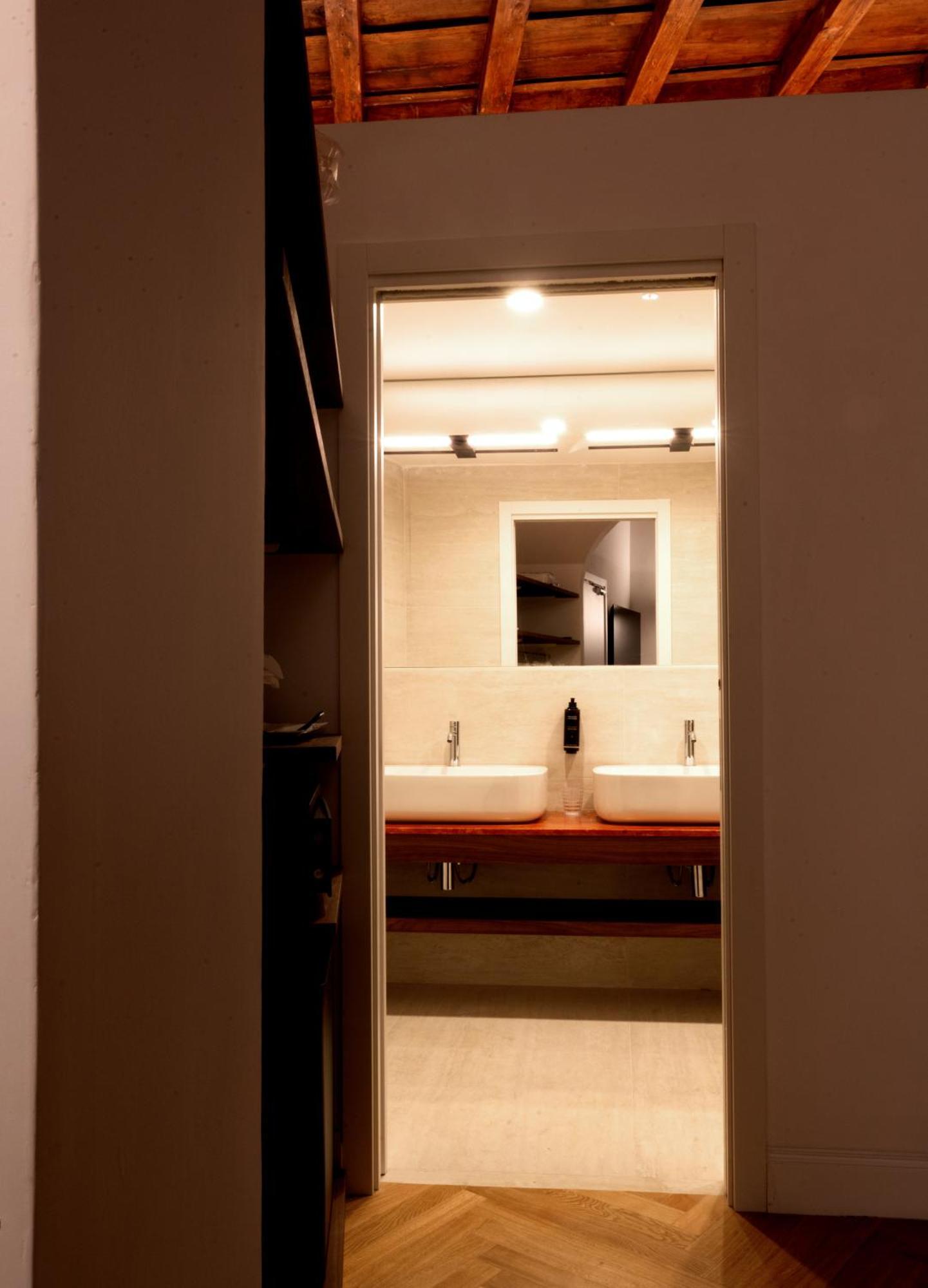 Agh - Capranica Hotel Rome Buitenkant foto